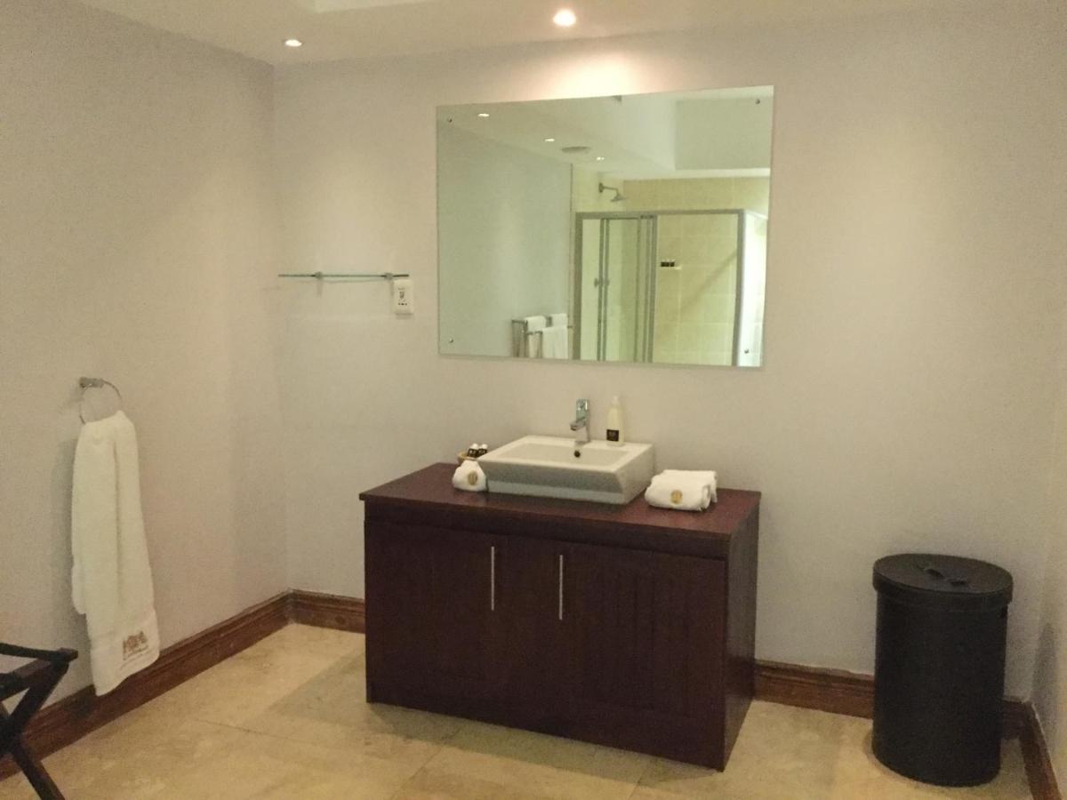 Highlands Eco Estate Hotel Piketberg ภายนอก รูปภาพ
